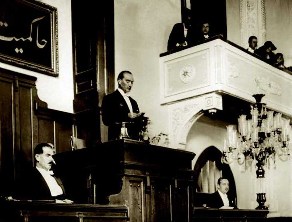 Büyük Nutuk ve Bedii&nbsp;Yazıcı