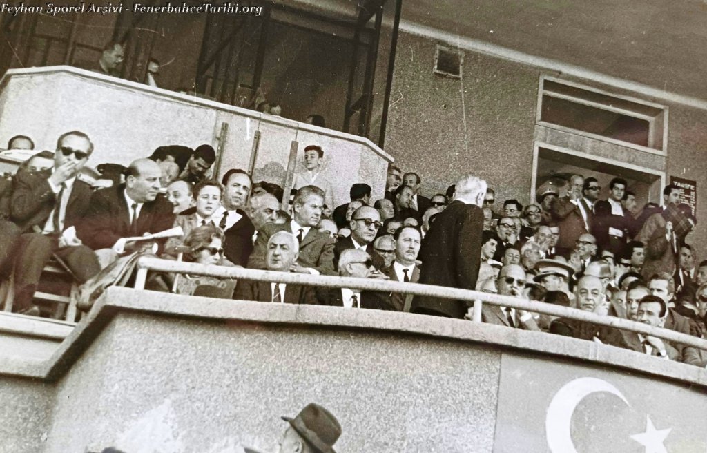 Zeki Rıza Sporel Arşivi