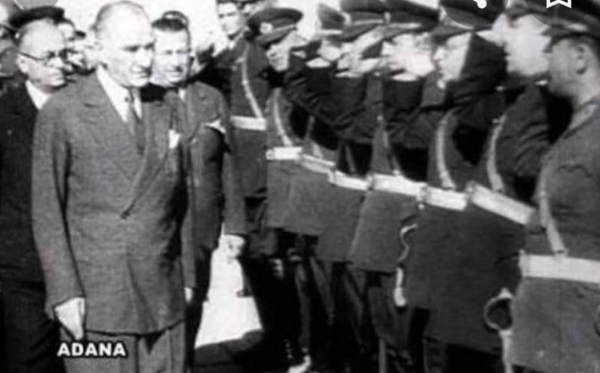 Kadıköy'de Bir James Bond