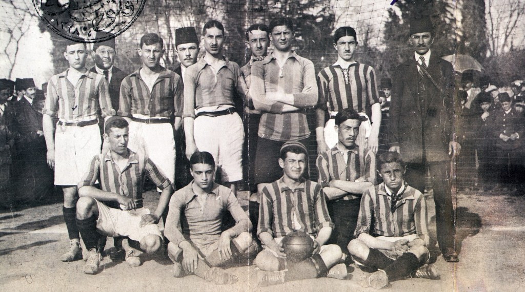 9 Eylül 2023 tarihinli Fenerbahçe Tüzük Olağanüstü Genel Kurulu'nda sergilenen fotoğraflar.