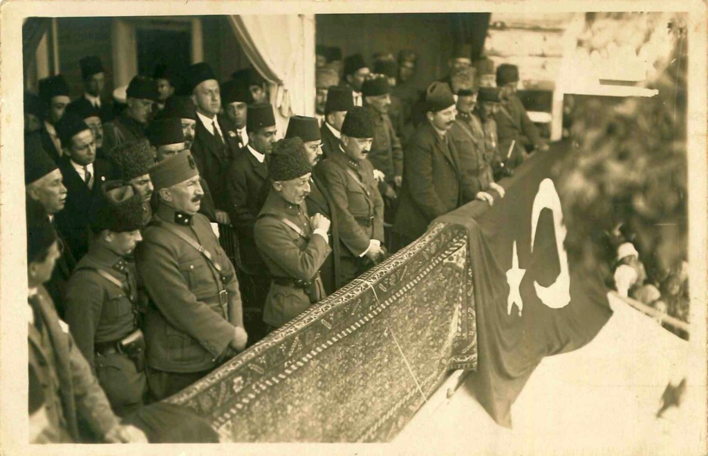 9 Eylül 2023 tarihinli Fenerbahçe Tüzük Olağanüstü Genel Kurulu'nda sergilenen fotoğraflar.