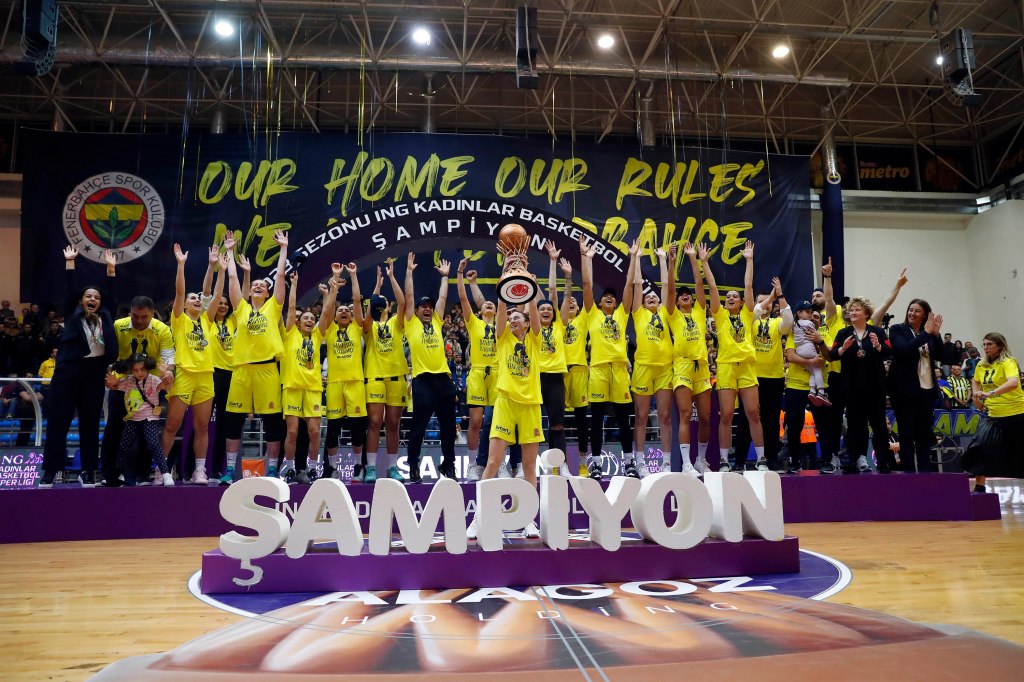 Kadın Basketbol Şampiyonlukları