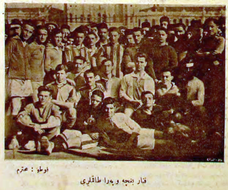 Yirmi Metrelik Futbol&nbsp;Sahası