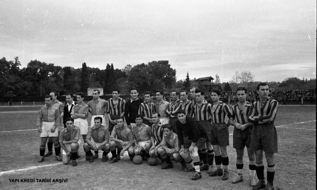 Yapı Kredi Bankası arşivinde Kadıköy ve Fenerbahçe fotoğraflarından bir seçme