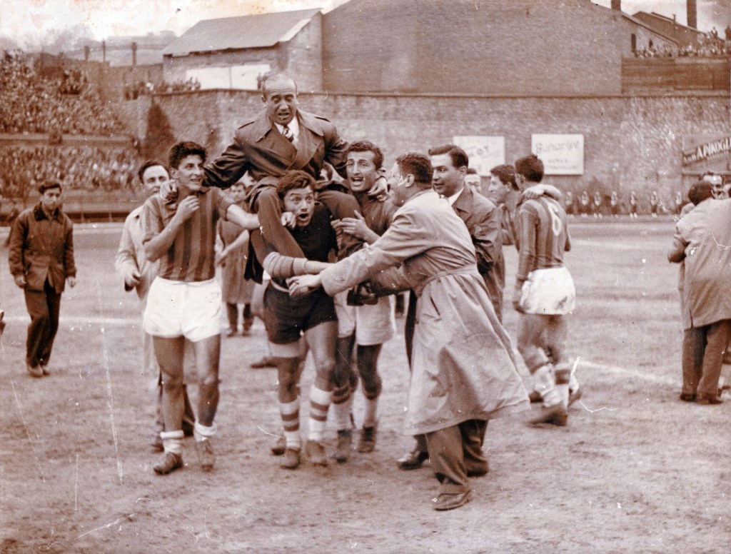 9 Eylül 2023 tarihinli Fenerbahçe Tüzük Olağanüstü Genel Kurulu'nda sergilenen fotoğraflar.