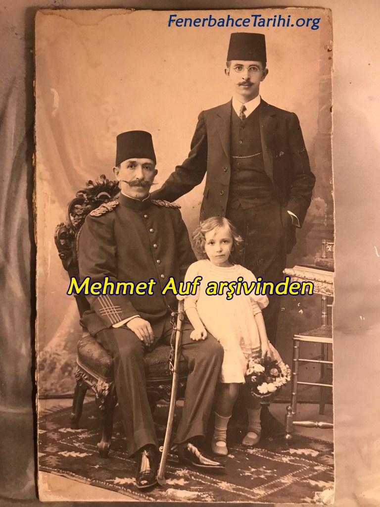 Ayetullah Bey'in Ailesini Bulduk