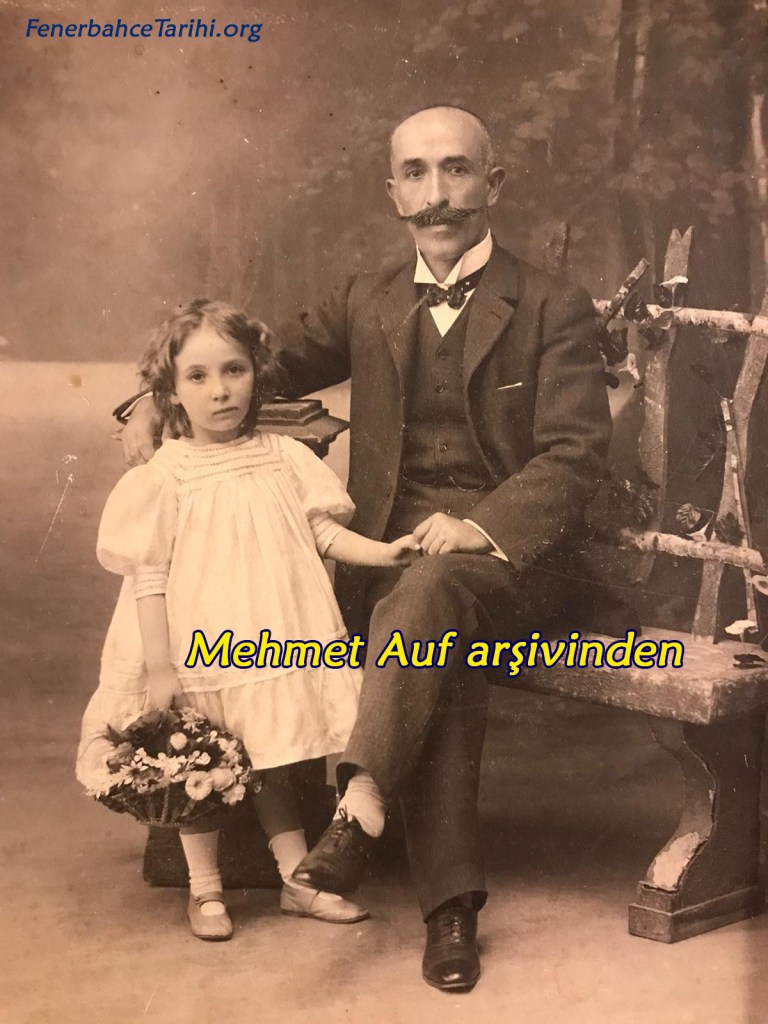 Ayetullah Bey'in Ailesini Bulduk