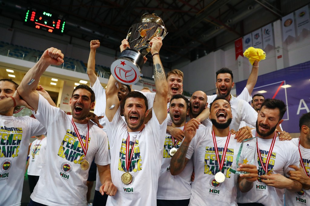 Erkek Voleybol Şampiyonlukları